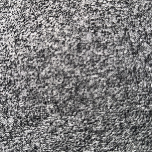 100% polyester assembled in the Dominican republic made out of US materials - Picture 4 of 5